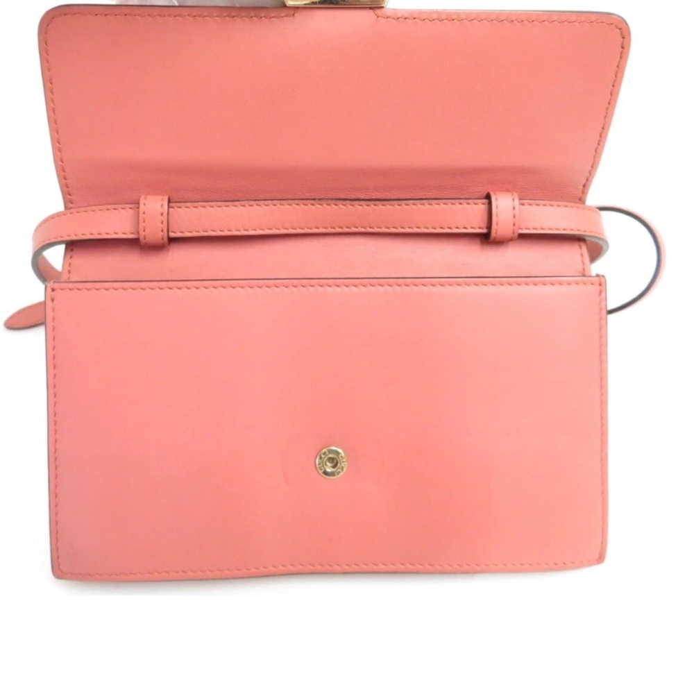 ❌SOLD❌GUCCI LOGO LEATHER WOC CROSSBODY BAG - Picture 4 of 13